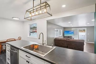 322 Capital Street, Wisconsin Dells, WI 53965 - Photo 18