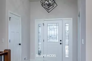 445 Foxfield Ct, Oregon, WI 53575 - Photo 2