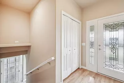 1021 Susan Crest, Black Earth, WI 53515 - Photo 4