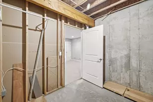 1021 Susan Crest, Black Earth, WI 53515 - Photo 34