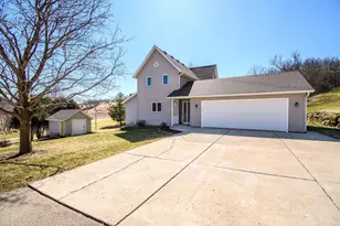 3265 Bergum Rd, Mount Horeb, WI 53572 - Photo 2