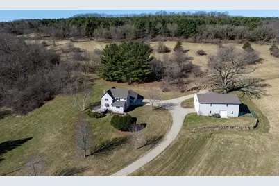 3265 Bergum Road, Mount Horeb, WI 53572 - Photo 10