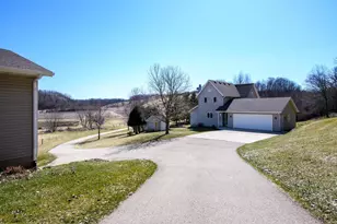 3265 Bergum Rd, Mount Horeb, WI 53572 - Photo 46