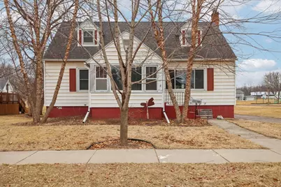 412 W Main Street, Reedsburg, WI 53959 - Photo 4