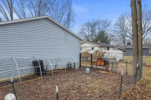 718 Nancy Ln, Madison, WI 53704 - Photo 28