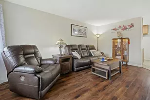 718 Nancy Ln, Madison, WI 53704 - Photo 6