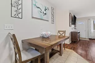 718 Nancy Ln, Madison, WI 53704 - Photo 8