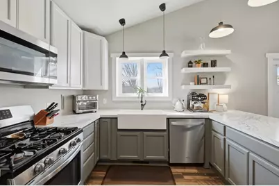 69 Hart Road, Sun Prairie, WI 53590 - Photo 14