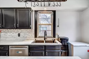 1145 Prairie Ave, Beloit, WI 53511 - Photo 12