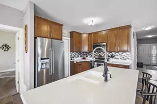 1215 Springbrook Dr, Baraboo, WI 53913 - Photo 12