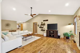 108 Donegal Dr, Cottage Grove, WI 53527 - Photo 12