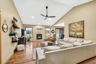 108 Donegal Dr, Cottage Grove, WI 53527 - Photo 8