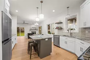 117 Ashberry Ln, Stoughton, WI 53558 - Photo 14