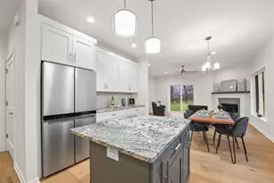 117 Ashberry Ln, Stoughton, WI 53558 - Photo 8