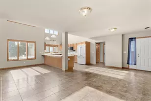 N6017 Westview Dr, Fond du Lac, WI 54937 - Photo 8