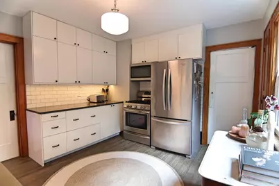 5155 N Elkhart Avenue, Whitefish Bay, WI 53217 - Photo 14