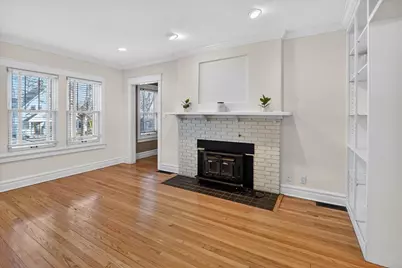 2641 Chamberlain Avenue, Madison, WI 53705 - Photo 8