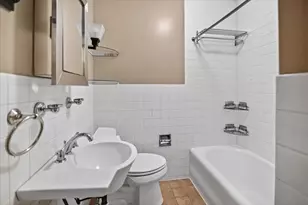 2641 Chamberlain Ave, Madison, WI 53705 - Photo 18