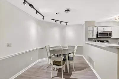 9 Captains Court #2, Madison, WI 53719 - Photo 2