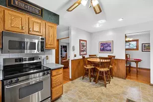 2306 Woodcrest Dr, Portage, WI 53901 - Photo 24