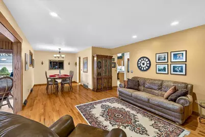 2306 Woodcrest Drive, Portage, WI 53901 - Photo 10