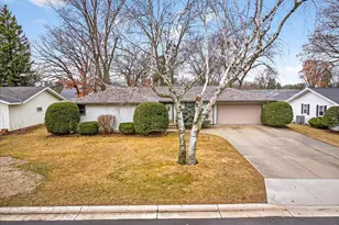 2306 Woodcrest Dr, Portage, WI 53901 - Photo 62