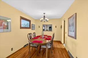 2306 Woodcrest Dr, Portage, WI 53901 - Photo 14