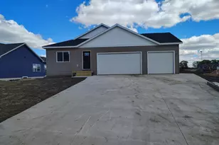 997 Bell Circle, Arlington, WI 53911 - Photo 6