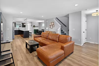 2135 Autumn Lake Parkway, Madison, WI 53718 - Photo 4