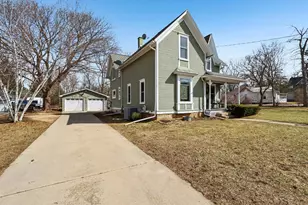 725 S Main St, Poynette, WI 53955 - Photo 1