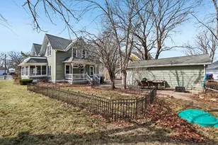 725 S Main St, Poynette, WI 53955 - Photo 2