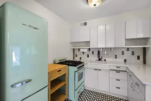 326 S Midvale Blvd, Madison, WI 53705 - Photo 10