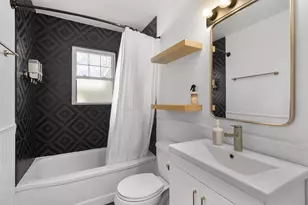 326 S Midvale Blvd, Madison, WI 53705 - Photo 16