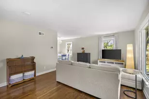326 S Midvale Blvd, Madison, WI 53705 - Photo 8