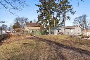 1610 S 11th St, Sheboygan, WI 53081 - Photo 30