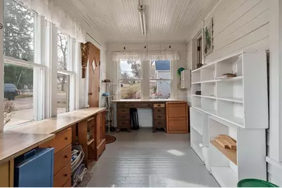 233 W Dawson Avenue, Beloit, WI 53511 - Photo 6