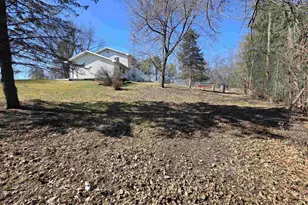 3221 Dover Ct, Janesville, WI 53546 - Photo 4