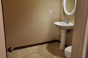 2003 Deer Haven Dr, Menasha, WI 54952 - Photo 8