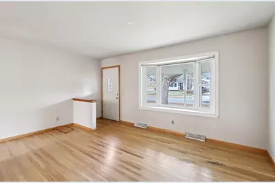 1306 Acewood Boulevard, Madison, WI 53716 - Photo 6