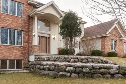 8701 Nelson Crossing, Verona, WI 53593 - Photo 2