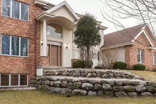 8701 Nelson Crossing, Verona, WI 53593 - Photo 2