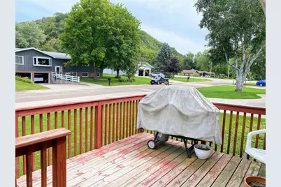 137 Pedretti Parkway, Prairie Du Chien, WI 53821 - Photo 36