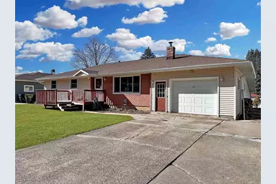 137 Pedretti Parkway, Prairie Du Chien, WI 53821 - Photo 2