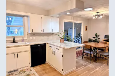 137 Pedretti Parkway, Prairie Du Chien, WI 53821 - Photo 6