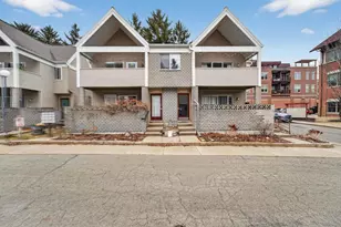 330 Amoth Ct, Madison, WI 53704 - Photo 1