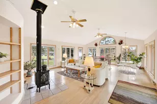 3506 Greendale Ct, Janesville, WI 53546 - Photo 10