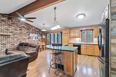 W9477 Parkway Drive, Poynette, WI 53955 - Photo 12