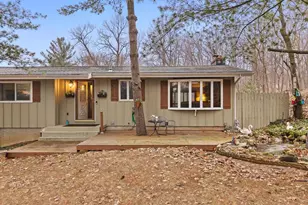 W9477 Parkway Dr, Poynette, WI 53955 - Photo 1