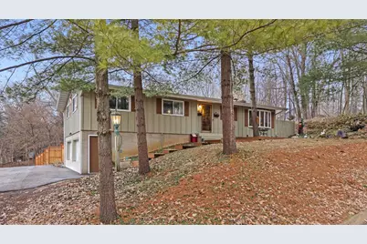 W9477 Parkway Drive, Poynette, WI 53955 - Photo 2