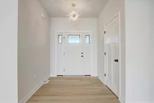 6677 Royal View Dr, DeForest, WI 53532 - Photo 18